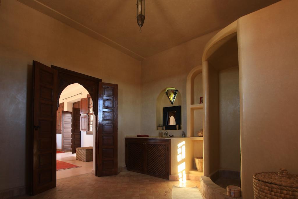 Riad Couleur Sable Sidi Abdallah Ghiat Exterior photo